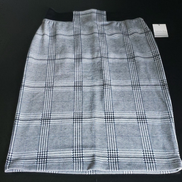Ophelia Roe Dresses & Skirts - [Ophelia Roe] Black White Houndstooth Pencil Skirt